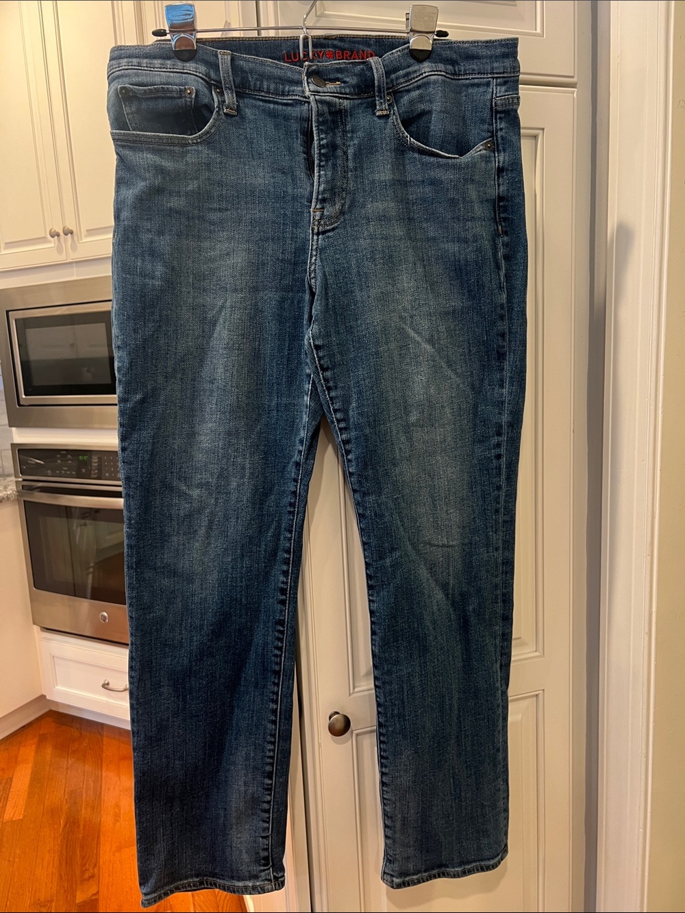 Lucky Brand Women's Dark Blue Straight-Leg Jeans